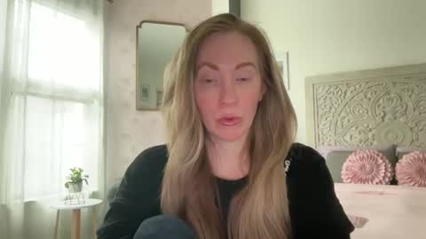 Sarah online show from April 2026 05:54:02 PM