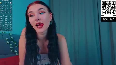 Sarah  online show from October 2025 09:13:02 PM