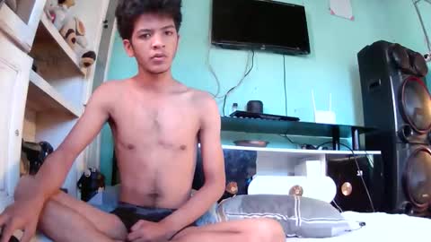 Snapshot of sarahjonee chatting on November 2025 03:38:01 AM sarahjonee online show from November 2025 03:38:01 AM