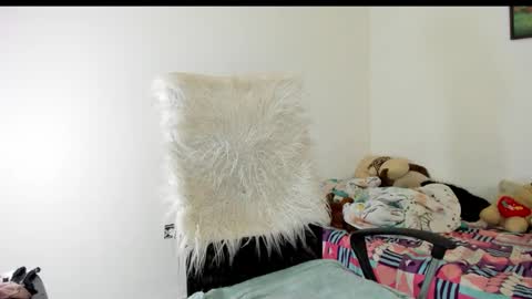 Sarah online show from November 2025 04:12:02 AM