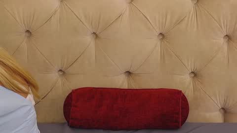 Sarah online show from February 2025 12:59:01 PM