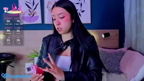 Snapshot of sarahmiler_ chatting on April 2026 01:20:02 PM Sarah online show from April 2026 01:20:02 PM