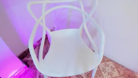 Sarahnovoa  online show from November 2025 05:51:02 PM