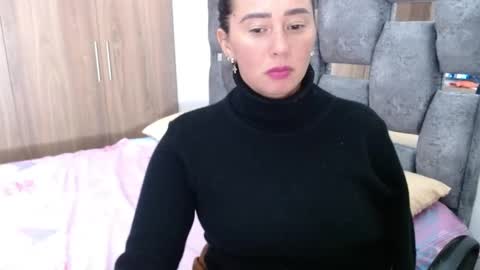 Lia online show from January 2025 07:18:02 PM