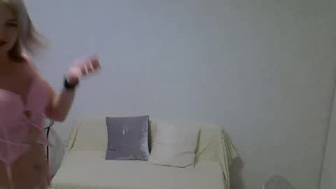 sarahphelps online show from November 2025 05:06:01 PM