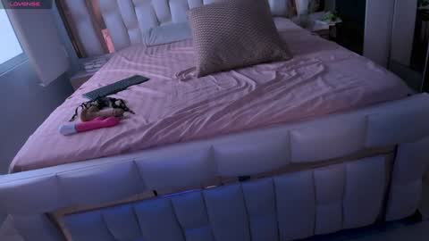 Sarah online show from January 2025 08:42:01 PM