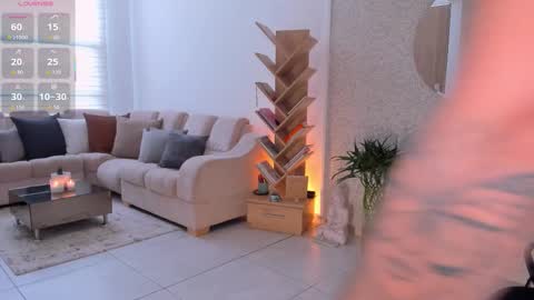 Sarah online show from February 2026 02:05:01 PM