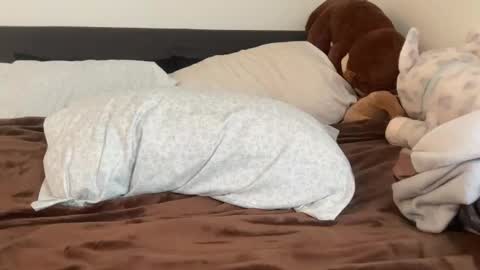 SarahxOliver online show from September 2025 04:56:01 PM