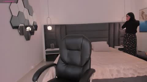 Sarah  independent model online show from November 2025 04:45:02 AM