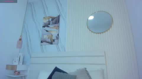 Sara Lewis online show from March 2026 10:54:02 AM