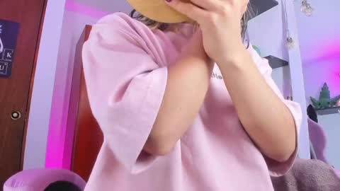 sara  online show from February 2025 01:58:01 AM