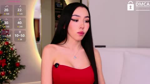 Mia online show from February 2025 01:41:01 PM