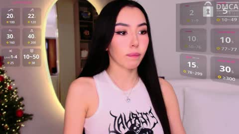 Mia online show from February 2025 06:58:02 AM