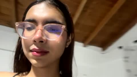 Snapshot of sarasaenz999 chatting on March 2026 05:31:02 AM sarasaenz999 online show from March 2026 05:31:02 AM