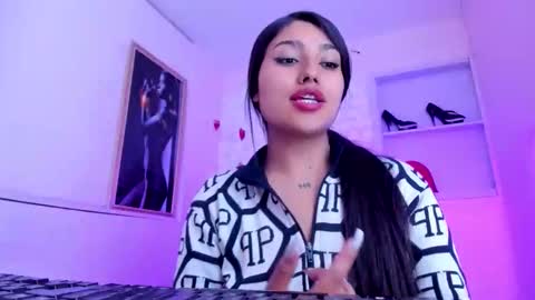 sarastonesx online show from October 2025 05:41:01 AM