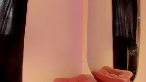 Sara  online show from March 2025 05:39:02 PM