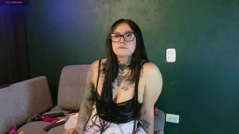 Snapshot of saratrita chatting on June 2026 02:01:02 AM Sara Herrera online show from June 2026 02:01:02 AM