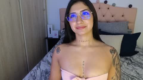 Snapshot of saratukkerr chatting on January 2025 10:01:01 AM saratukkerr online show from January 2025 10:01:01 AM