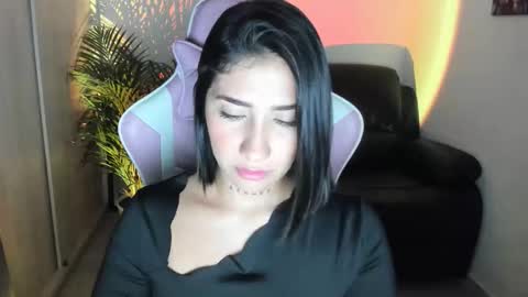 saratukkerr online show from December 2025 03:34:01 AM