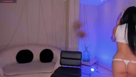 Sara Winstone online show from February 2025 08:42:02 PM