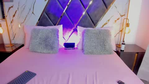 Saray Lopez online show from May 2026 01:01:02 AM