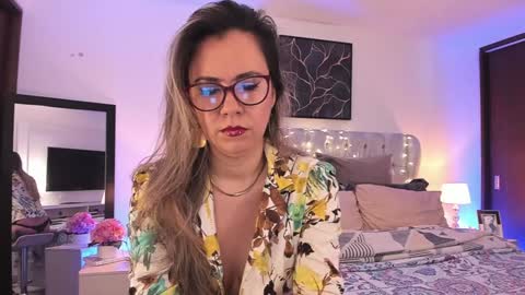 Snapshot of sarhamccormick chatting on January 2025 12:42:01 PM sarha online show from January 2025 12:42:01 PM
