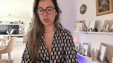 Snapshot of sarhamccormick chatting on February 2025 03:29:01 PM sarha online show from February 2025 03:29:01 PM