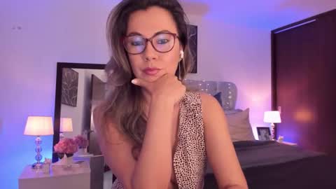 Snapshot of sarhamccormick chatting on September 2025 11:23:02 AM sarha online show from September 2025 11:23:02 AM