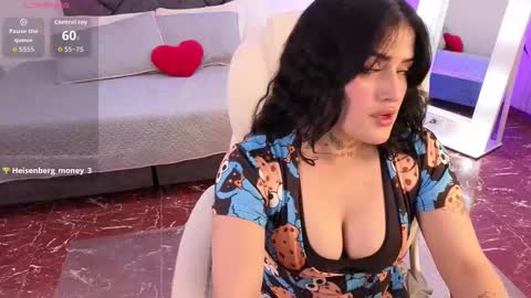 Sari  online show from November 2025 10:31:02 PM