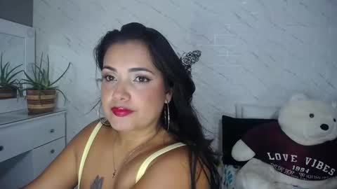 Sarita Tellez online show from December 2024 07:14:01 PM