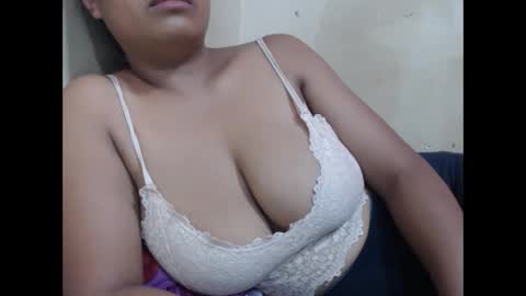 saronette online show from February 2025 11:31:02 AM