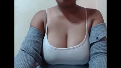 saronette online show from November 2025 06:36:01 AM