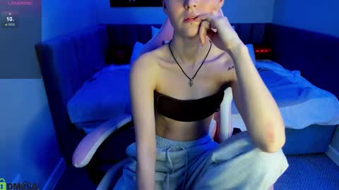 sasha  meow online show from February 2026 09:24:02 PM