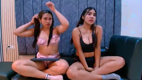 Snapshot of sasha_and_lia chatting on June 2026 01:06:02 PM sasha_and_lia online show from June 2026 01:06:02 PM