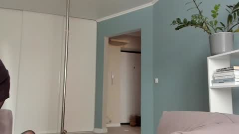 Sasha online show from January 2025 09:28:01 AM