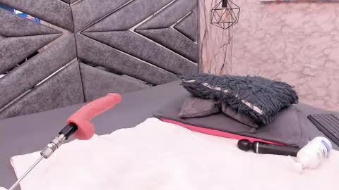 Sasha  online show from March 2026 07:33:01 PM