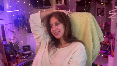 Alexandra Sasha in short online show from January 2025 07:27:02 AM