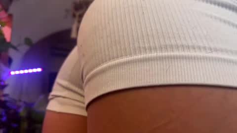 Alexandra Sasha in short online show from February 2025 10:09:02 AM