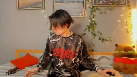 Snapshot of sasha_vesmus chatting on May 2026 09:32:01 PM Sasha Vesmus online show from May 2026 09:32:01 PM