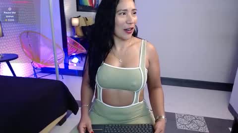 Sasha  online show from October 2025 11:47:01 AM