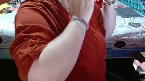 S A S H A R O S E online show from December 2025 12:43:01 PM