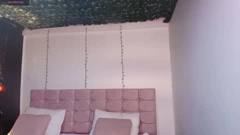 Snapshot of sasharosee_ chatting on September 2025 11:53:02 AM S A S H A R O S E online show from September 2025 11:53:02 AM