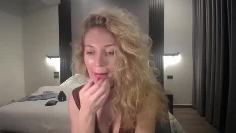 Sasha online show from February 2026 01:10:01 PM