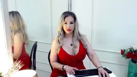 Snapshot of sashavaughn chatting on March 2025 06:13:02 AM Sasha online show from March 2025 06:13:02 AM