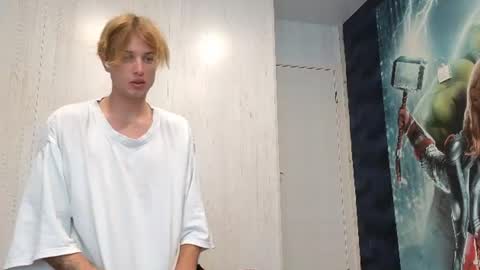Snapshot of sashenkka chatting on July 2026 05:20:02 AM Sasha -- online show from July 2026 05:20:02 AM
