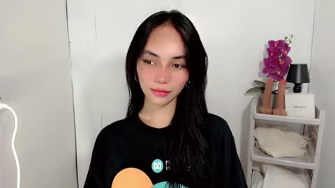 Sashi online show from November 2025 01:31:01 PM