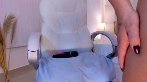 saskia litt online show from March 2026 05:08:02 AM