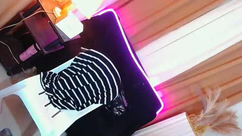 sassa_lilly online show from September 2025 01:15:01 PM