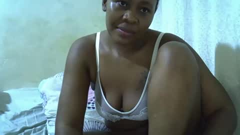 Snapshot of sassy_bella chatting on April 2026 02:51:02 AM sassy_bella online show from April 2026 02:51:02 AM