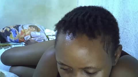 Snapshot of sassy_bella chatting on May 2026 05:04:01 AM sassy_bella online show from May 2026 05:04:01 AM